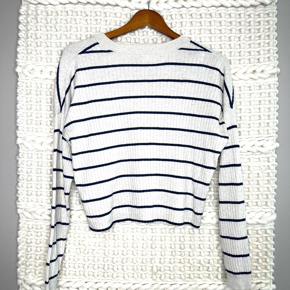 Madewell No Strings Attached Striped Crewneck Swe… - image 3